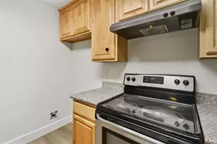 6690 Hometown Way, Sacramento, CA 95828 - Photo 7