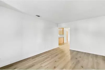 6690 Hometown Way, Sacramento, CA 95828 - Photo 3