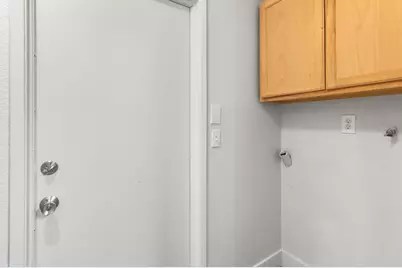 6690 Hometown Way, Sacramento, CA 95828 - Photo 25