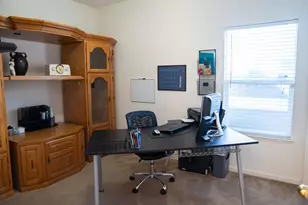 1606 Symphony Ln, Hughson, CA 95326 - Photo 9