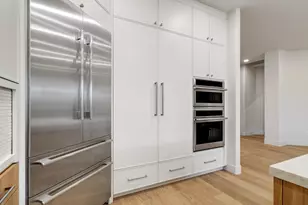 2701 Robinson Creek Ln, Elk Grove, CA 95758 - Photo 27