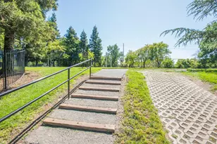 9513 Laguna Lake Way, Elk Grove, CA 95758 - Photo 73