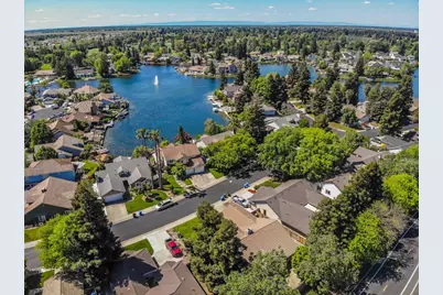 9513 Laguna Lake Way, Elk Grove, CA 95758 - Photo 85