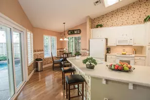 9513 Laguna Lake Way, Elk Grove, CA 95758 - Photo 19