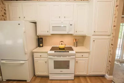 9513 Laguna Lake Way, Elk Grove, CA 95758 - Photo 25