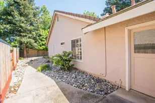 9513 Laguna Lake Way, Elk Grove, CA 95758 - Photo 53