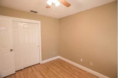9513 Laguna Lake Way, Elk Grove, CA 95758 - Photo 41