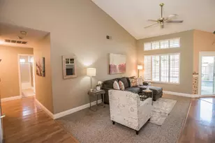 9513 Laguna Lake Way, Elk Grove, CA 95758 - Photo 15