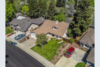 9513 Laguna Lake Way, Elk Grove, CA 95758 - Photo 71