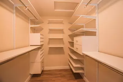 9513 Laguna Lake Way, Elk Grove, CA 95758 - Photo 31