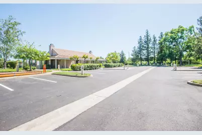 9513 Laguna Lake Way, Elk Grove, CA 95758 - Photo 75