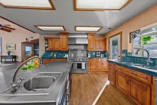 16000 Southridge Rd, Penn Valley, CA 95946 - Photo 11