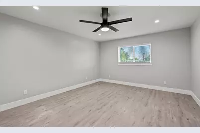 7360 Gardner Avenue, Sacramento, CA 95828 - Photo 19