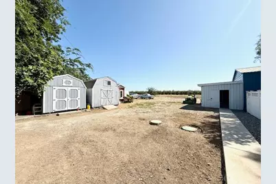 1137 Apricot Avenue, Patterson, CA 95363 - Photo 7