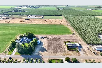 1137 Apricot Avenue, Patterson, CA 95363 - Photo 13