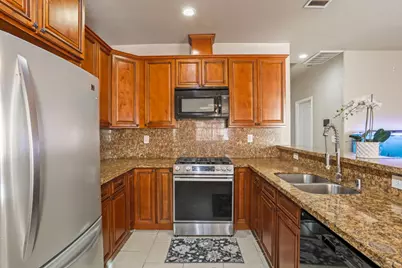 321 E Euclid Avenue, Stockton, CA 95204 - Photo 17