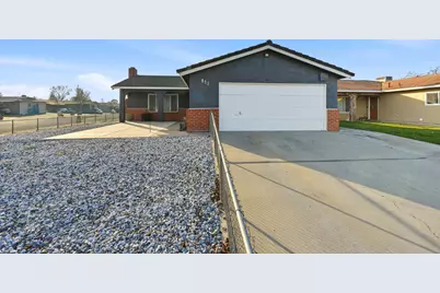 811 Hacienda Avenue, Manteca, CA 95336 - Photo 1