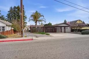 721 S River Ave, Oakdale, CA 95361 - Photo 1