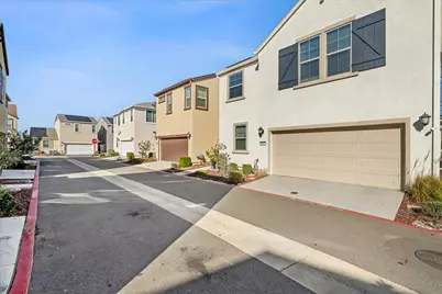 9287 Mystic Lake Aly, Sacramento, CA 95829 - Photo 33