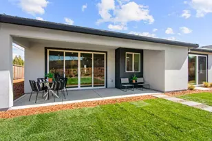 2395 Briar Meadow Cir, Auburn, CA 95603 - Photo 13