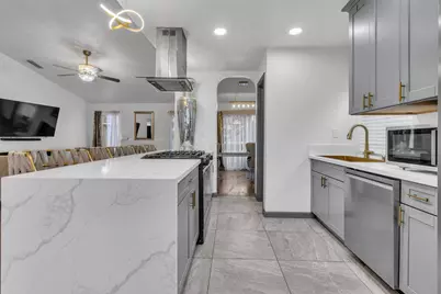 8604 Luciano Court, Sacramento, CA 95828 - Photo 15