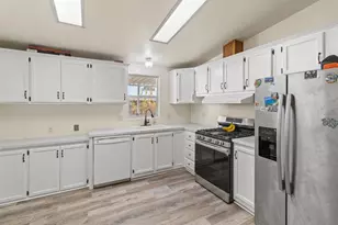 Hobbs Ln, Sacramento, CA 95842 - Photo 3