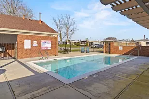 Hobbs Ln, Sacramento, CA 95842 - Photo 37