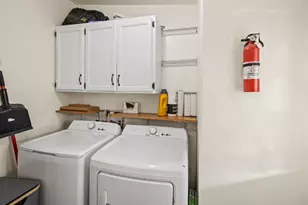 Hobbs Ln, Sacramento, CA 95842 - Photo 17