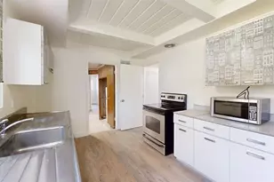 2433 Gwen Dr, Sacramento, CA 95825 - Photo 1