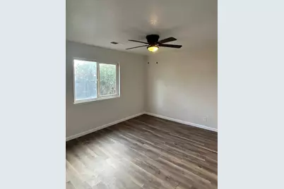 209 Locust Street, Modesto, CA 95351 - Photo 13