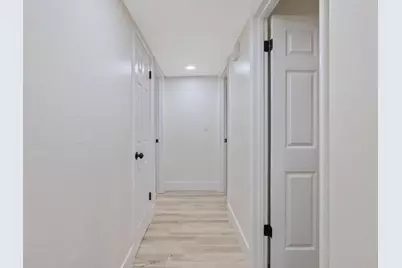 697 E Scott Avenue, Fresno, CA 93710 - Photo 25