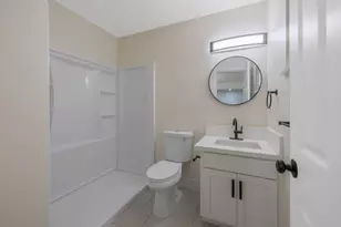 697 E Scott Ave, Fresno, CA 93710 - Photo 23