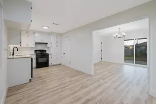 697 E Scott Ave, Fresno, CA 93710 - Photo 9