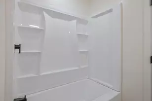 697 E Scott Ave, Fresno, CA 93710 - Photo 33