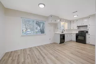 697 E Scott Ave, Fresno, CA 93710 - Photo 7