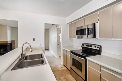 750 Del Verde Circle #6, Sacramento, CA 95833 - Photo 21