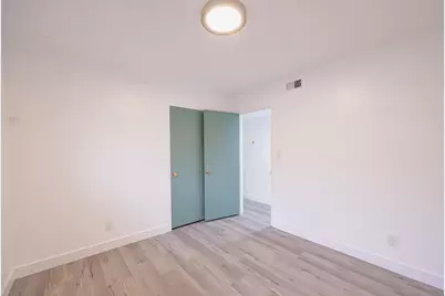 6920 Maita Circle, Sacramento, CA 95820 - Photo 17