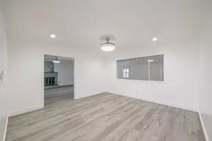 6920 Maita Cir, Sacramento, CA 95820 - Photo 9