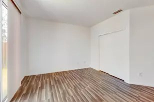 8203 Gardenside Ct, Sacramento, CA 95829 - Photo 19