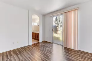 8203 Gardenside Ct, Sacramento, CA 95829 - Photo 21