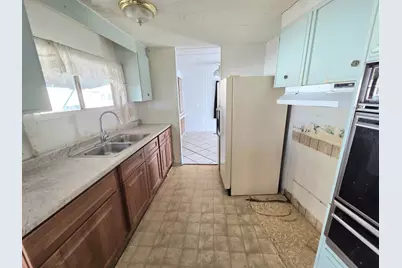 Mobile Way, Sacramento, CA 95834 - Photo 11