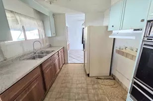 Mobile Way, Sacramento, CA 95834 - Photo 11