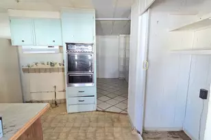 Mobile Way, Sacramento, CA 95834 - Photo 9