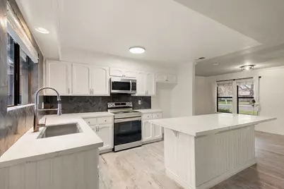 1009 Springoak Way, Stockton, CA 95209 - Photo 17