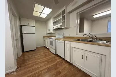 1460 E Hawkeye Ave, Turlock, CA 95382 - Photo 5