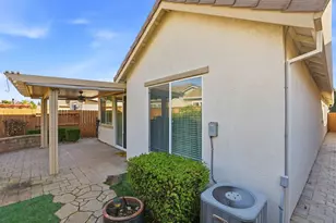 7713 Peak Forest Way, Elk Grove, CA 95757 - Photo 41