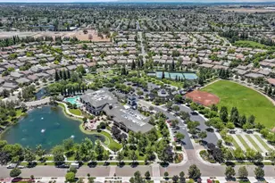 1324 Chestnut Hill Dr, Manteca, CA 95336 - Photo 45