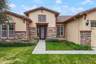 2498 Pepper Tree Ln, Manteca, CA 95336 - Photo 5