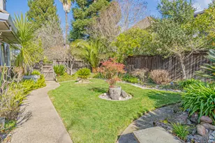 8818 Barrister Ln, Fair Oaks, CA 95628 - Photo 29