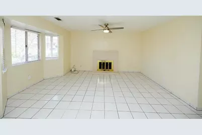 3106 Castellon Way, Stockton, CA 95205 - Photo 5